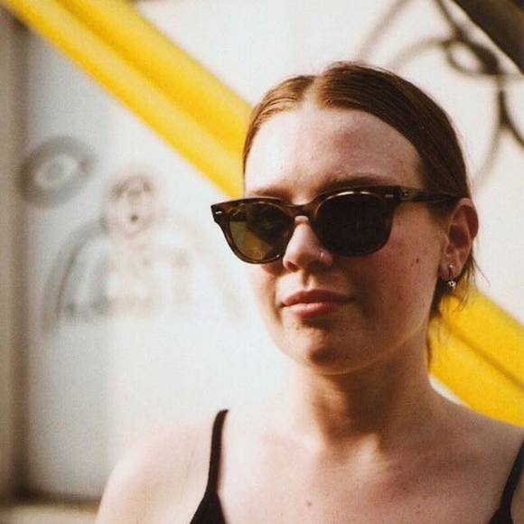 Meet your Posher, Hannah - Picture 1 of 1